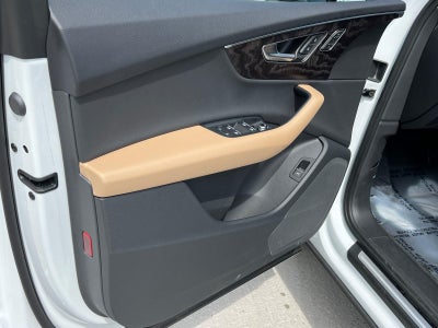 2025 Audi Q7 Premium