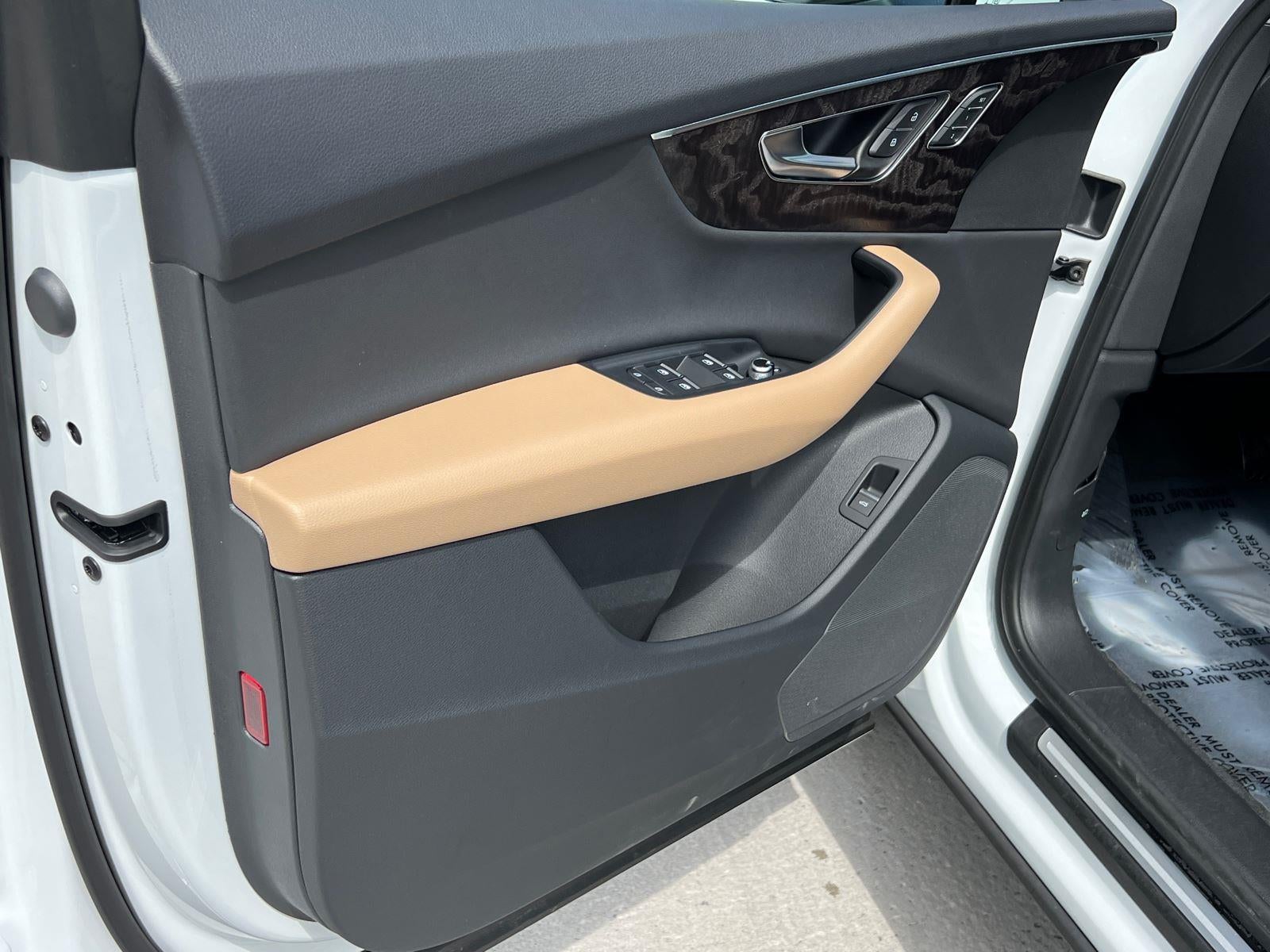 2025 Audi Q7 Premium