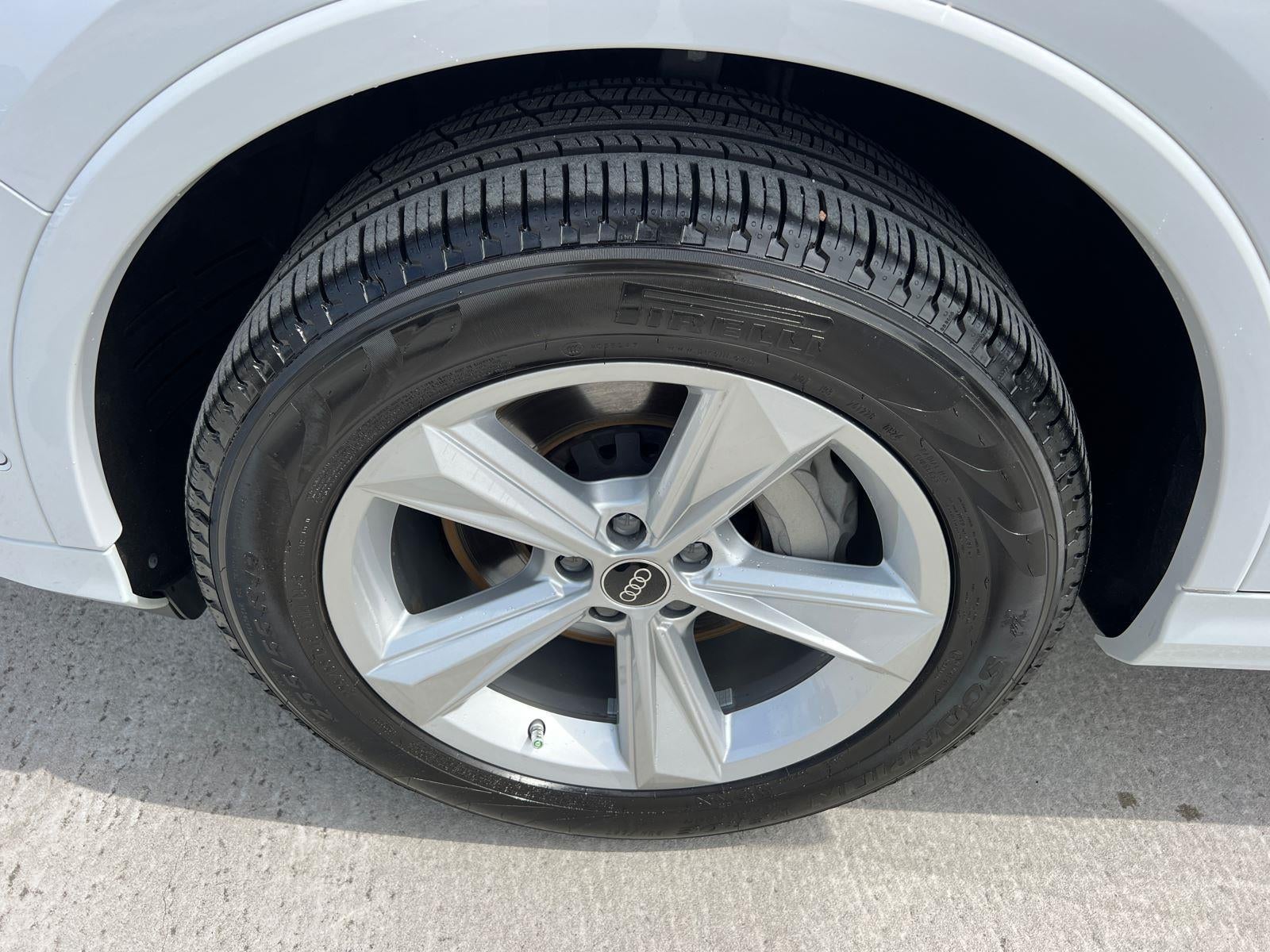 2025 Audi Q7 Premium