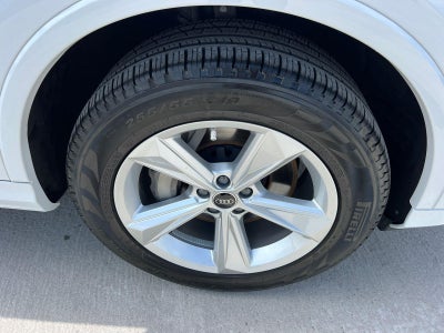 2025 Audi Q7 Premium