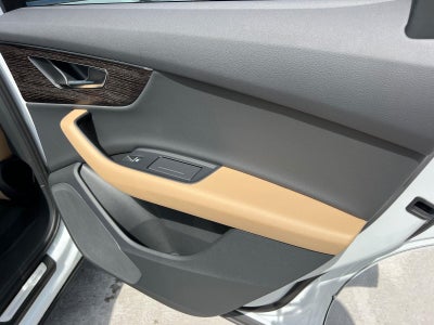 2025 Audi Q7 Premium