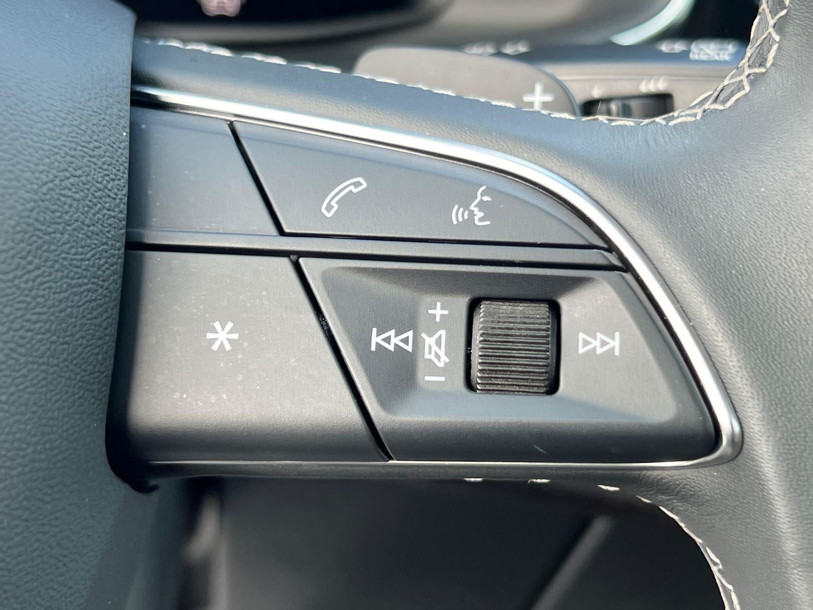 2025 Audi Q7 Premium