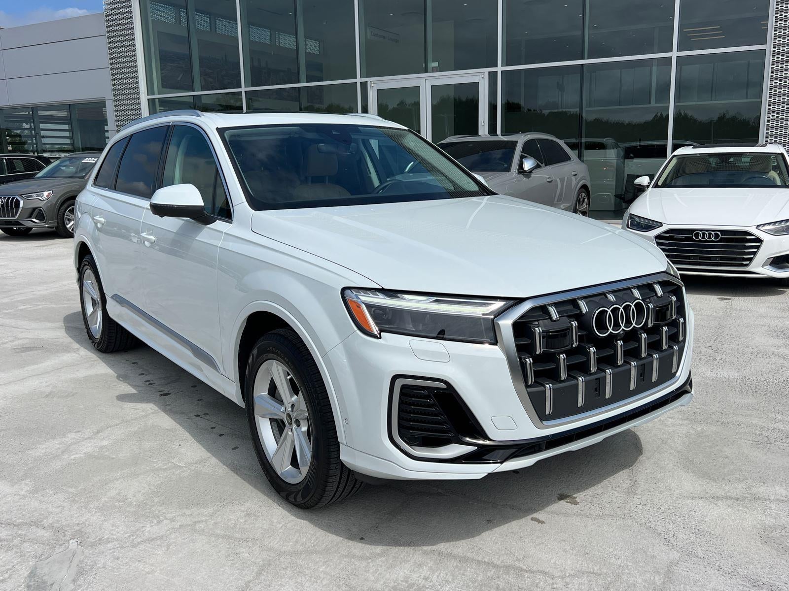 2025 Audi Q7 Premium