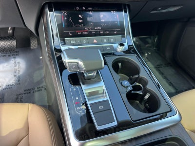 2025 Audi Q7 Premium
