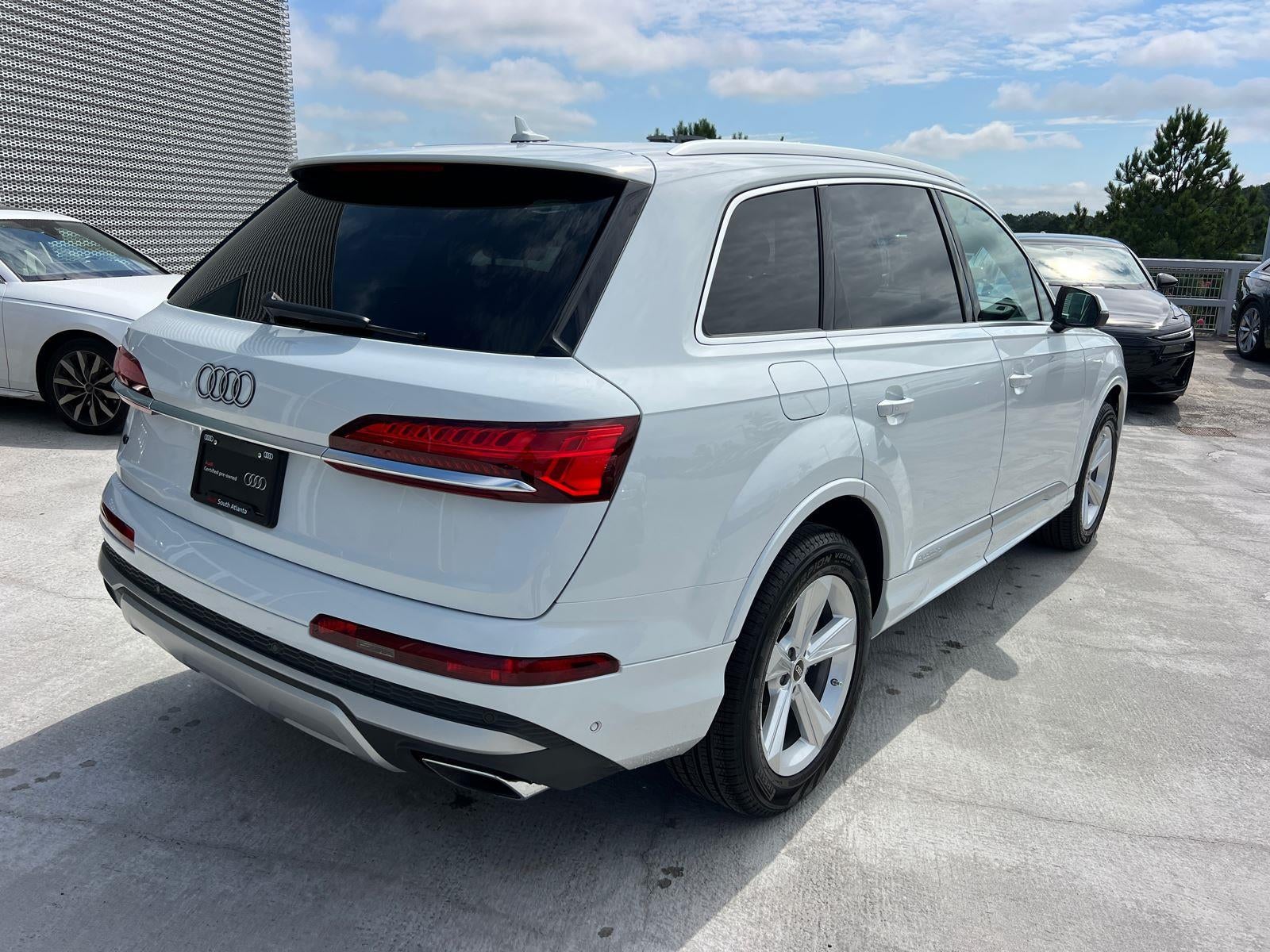 2025 Audi Q7 Premium