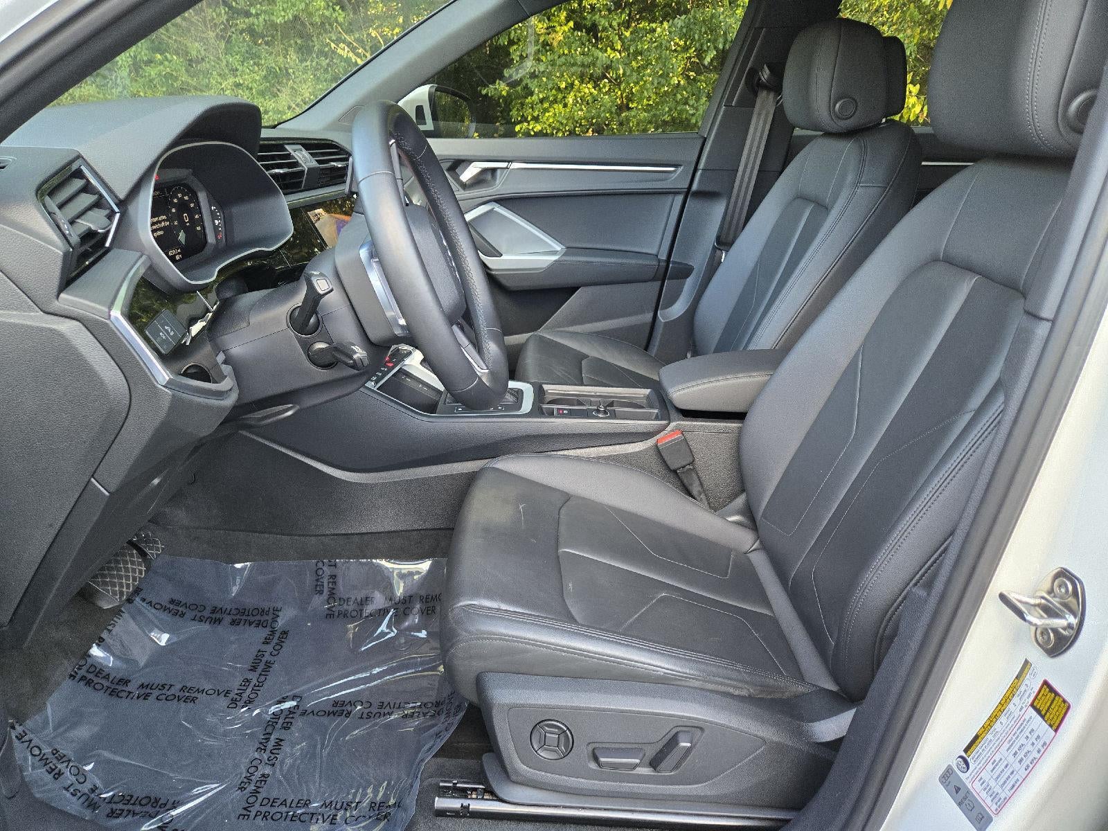 2023 Audi Q3 S line Premium