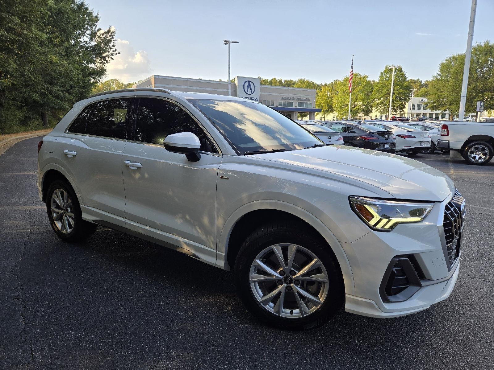 2023 Audi Q3 S line Premium