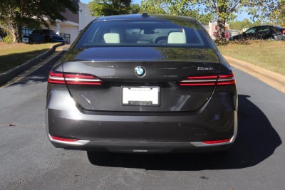 2025 BMW 5 Series 530i