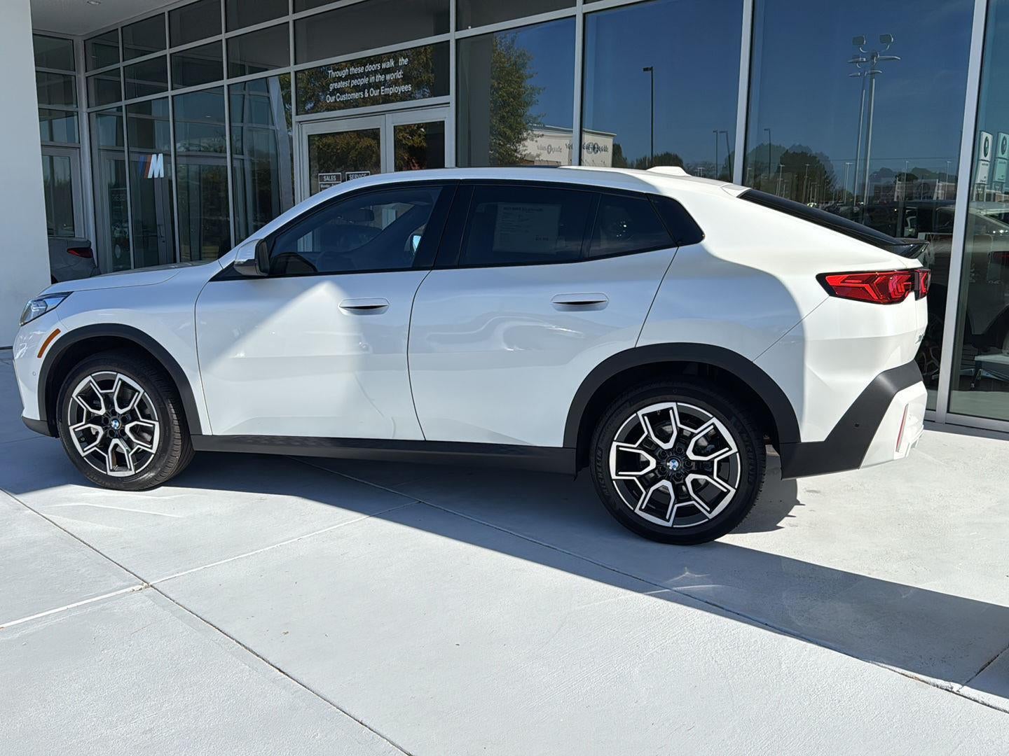 2025 BMW X2 xDrive28i