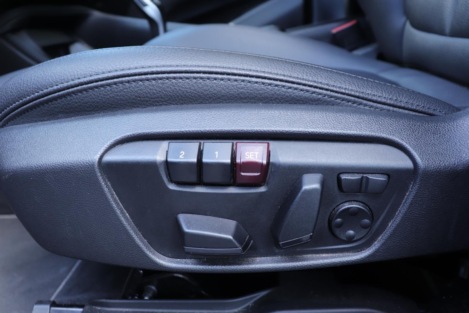 2023 BMW X2 xDrive28i