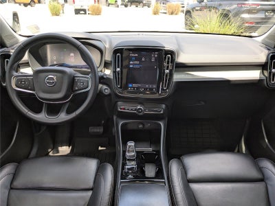 2023 Volvo XC40 Plus Dark Theme